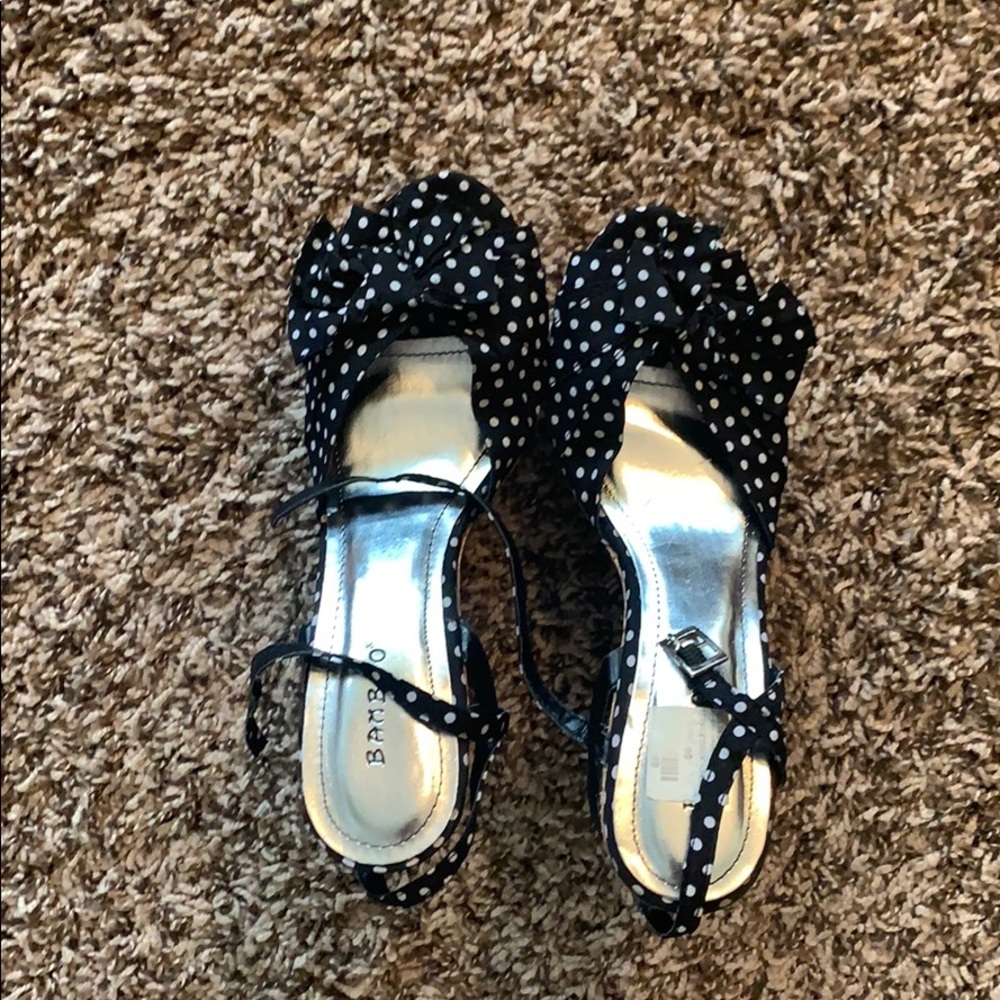 Strapless sandal wedges